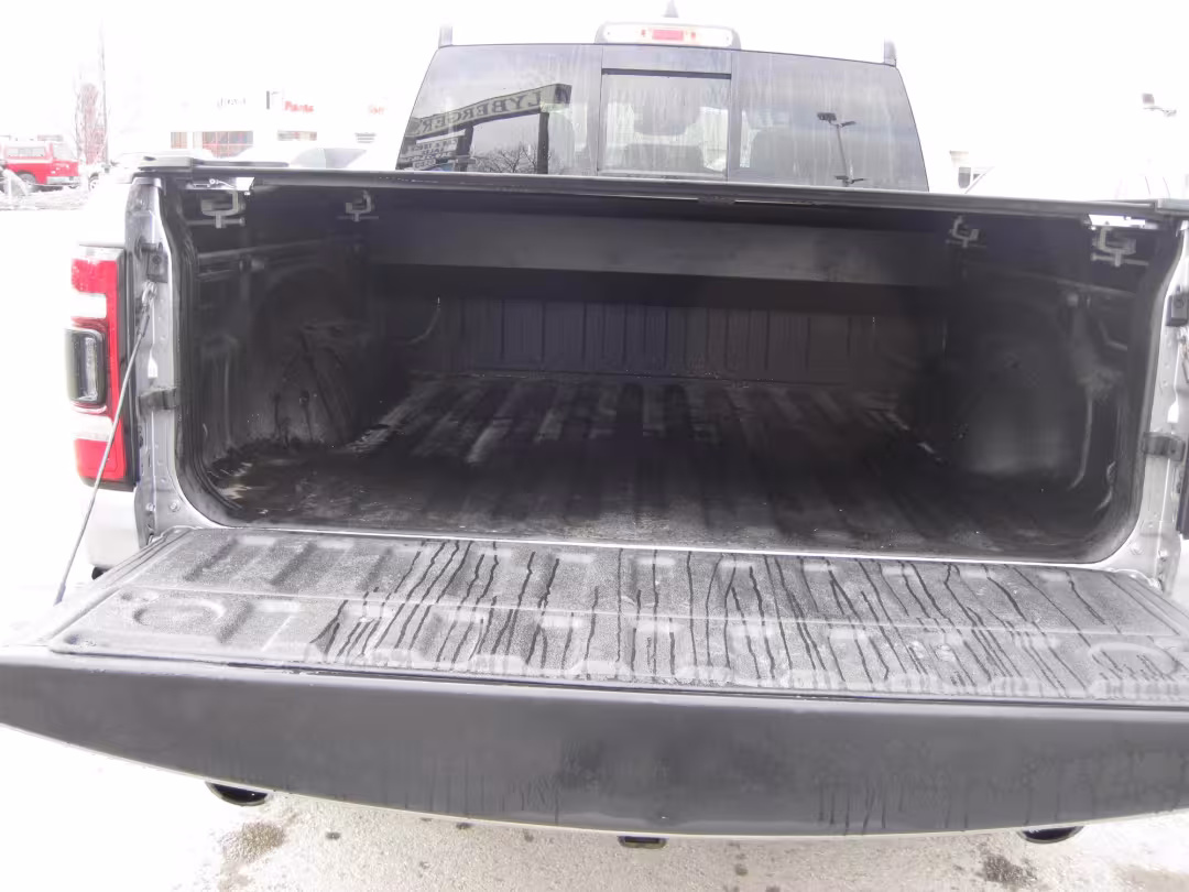 2021 Ram 1500 - 1C6SRFLT9MN588570 - Image #4
