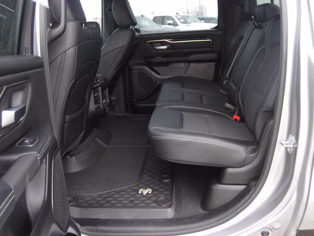 2021 Ram 1500 - 1C6SRFLT9MN588570 - Image #7