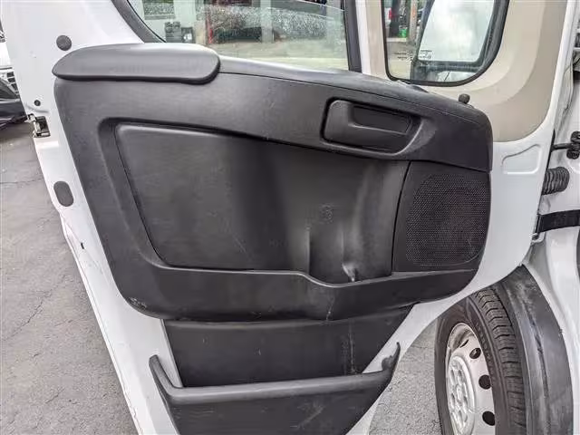 2021 Ram ProMaster Cargo Van - 3C6LRVDG8ME540692 - Image #11