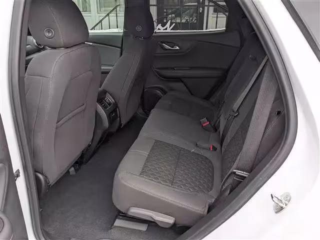 2022 Chevrolet Blazer - 3GNKBCR44NS145575 - Image #10