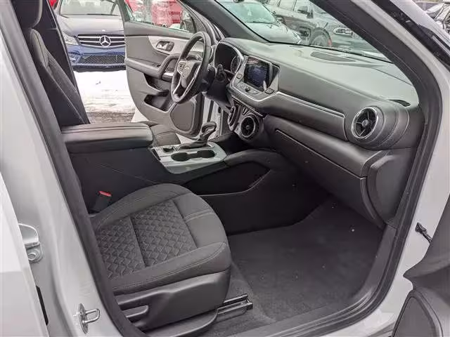 2022 Chevrolet Blazer - 3GNKBCR44NS145575 - Image #17