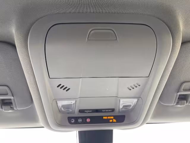 2022 Chevrolet Equinox - 2GNAXKEV9N6107750 - Image #28