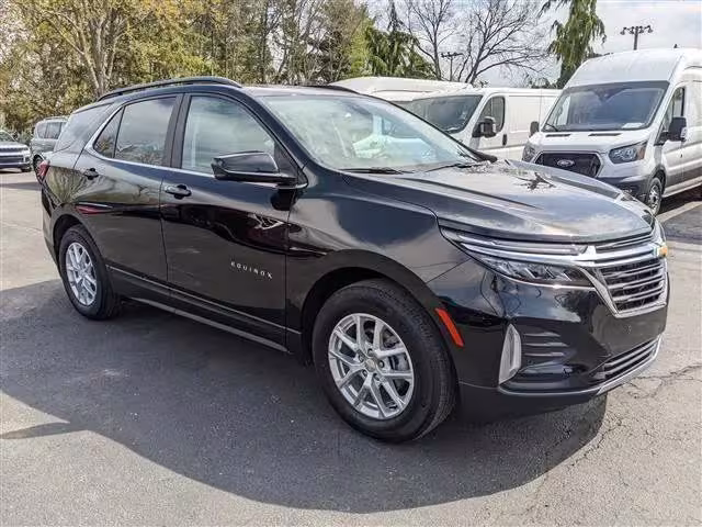 2022 Chevrolet Equinox - 3GNAXKEV3NL186117 - Image #3
