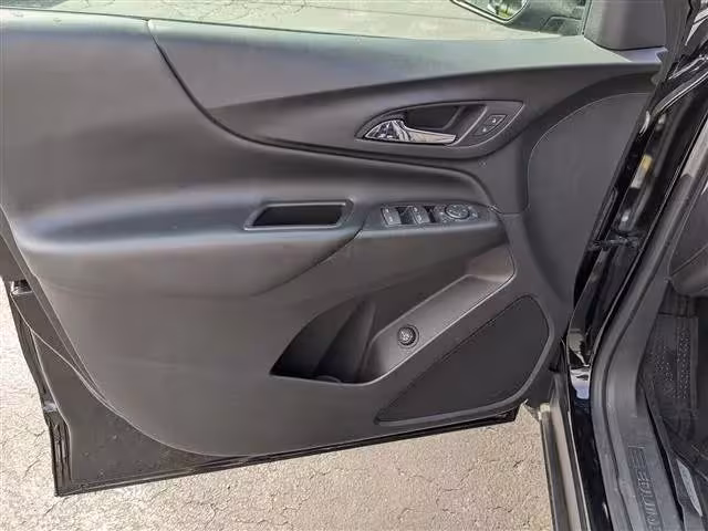 2022 Chevrolet Equinox - 3GNAXKEV3NL186117 - Image #9