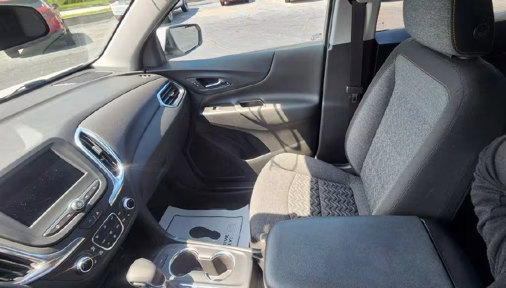 2022 Chevrolet Equinox - 3GNAXUEV6NL298695 - Image #9