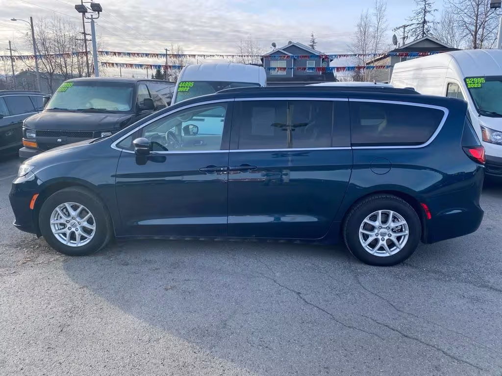 2022 Chrysler Pacifica - 2C4RC1BG4NR134506 - Image #1