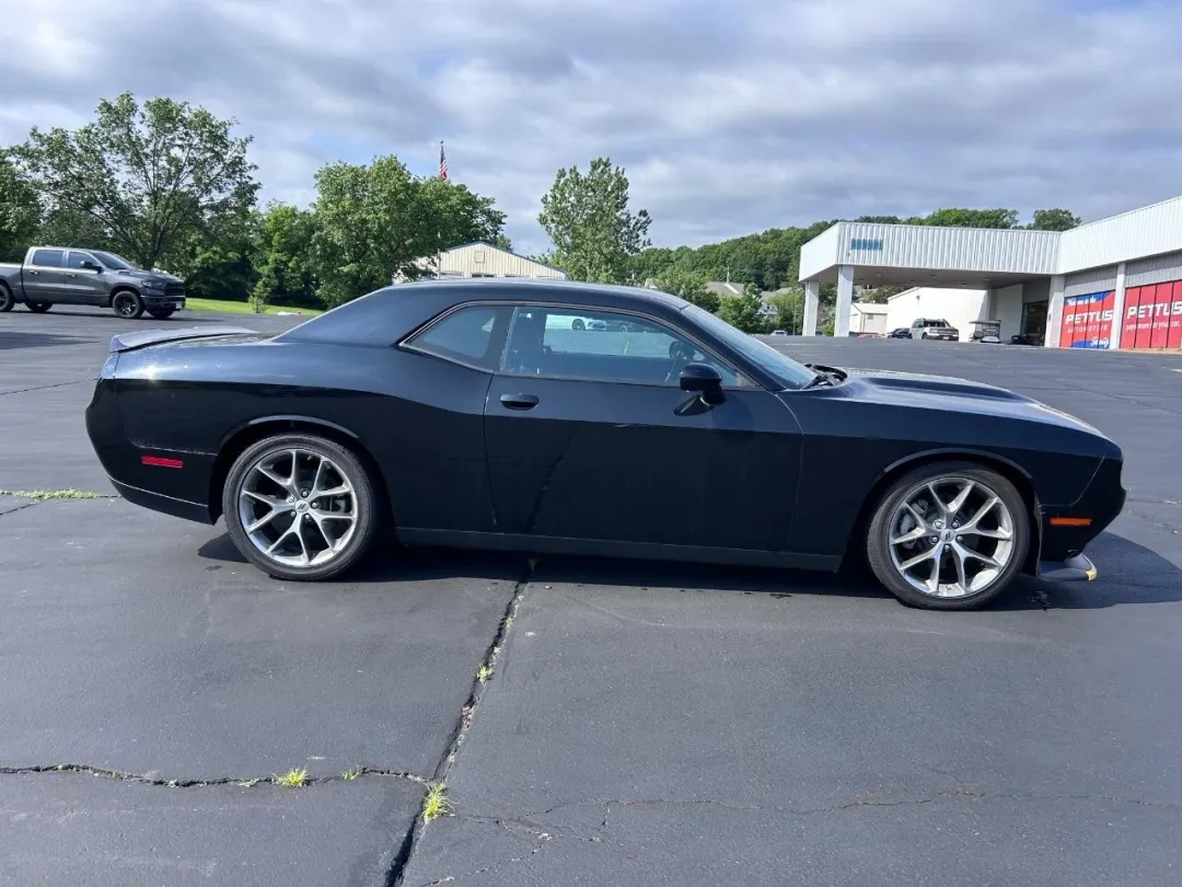 2022 Dodge Challenger - 2C3CDZJG8NH233259 - Image #2