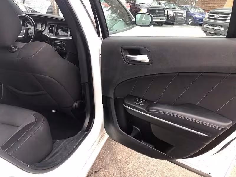 2022 Dodge Charger - 2C3CDXBG2NH207906 - Image #13