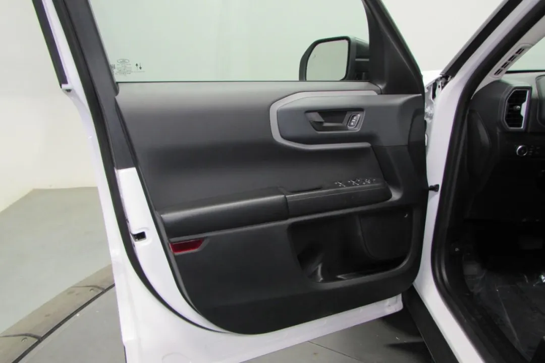 2022 Ford Bronco Sport - 3FMCR9B69NRD93010 - Image #10