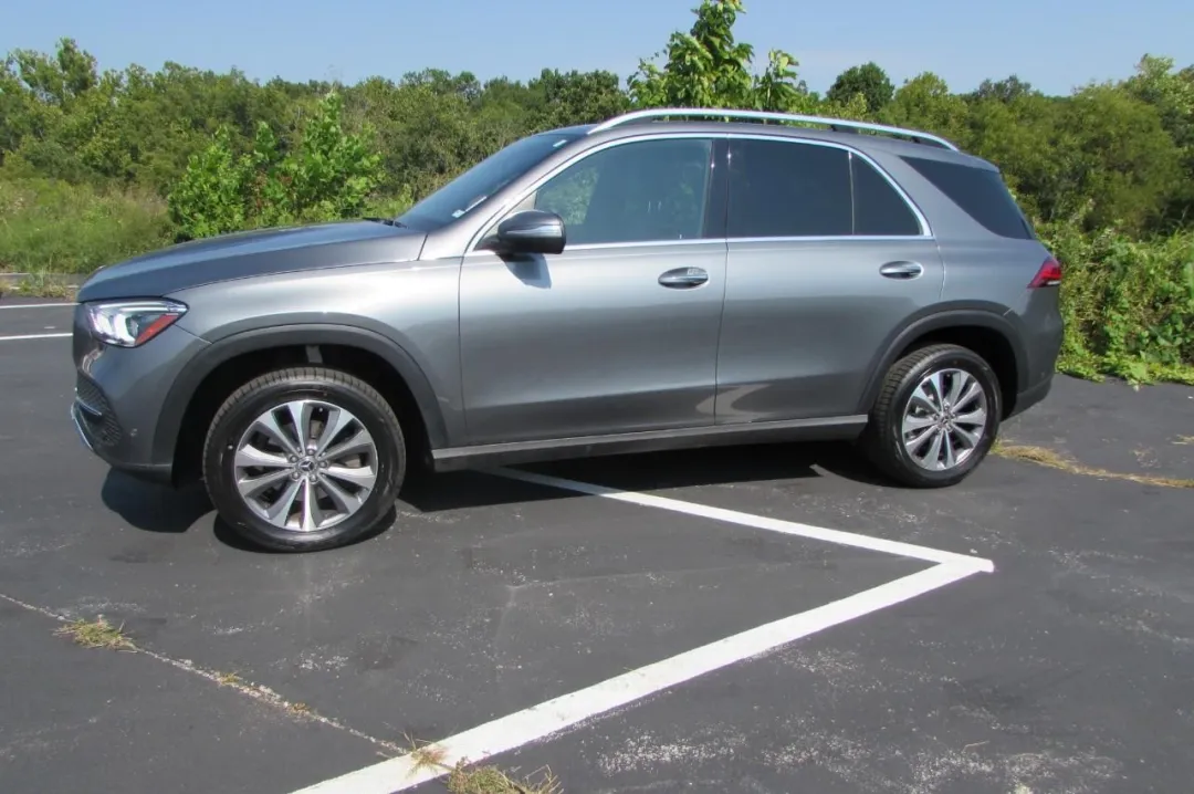 2022 Mercedes-Benz GLE - 4JGFB4KB4NA732980 - Image #3