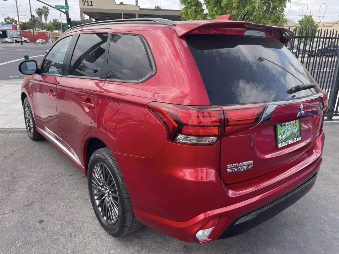 2022 Mitsubishi Outlander PHEV - JA4J2VA76NZ050258 - Image #10