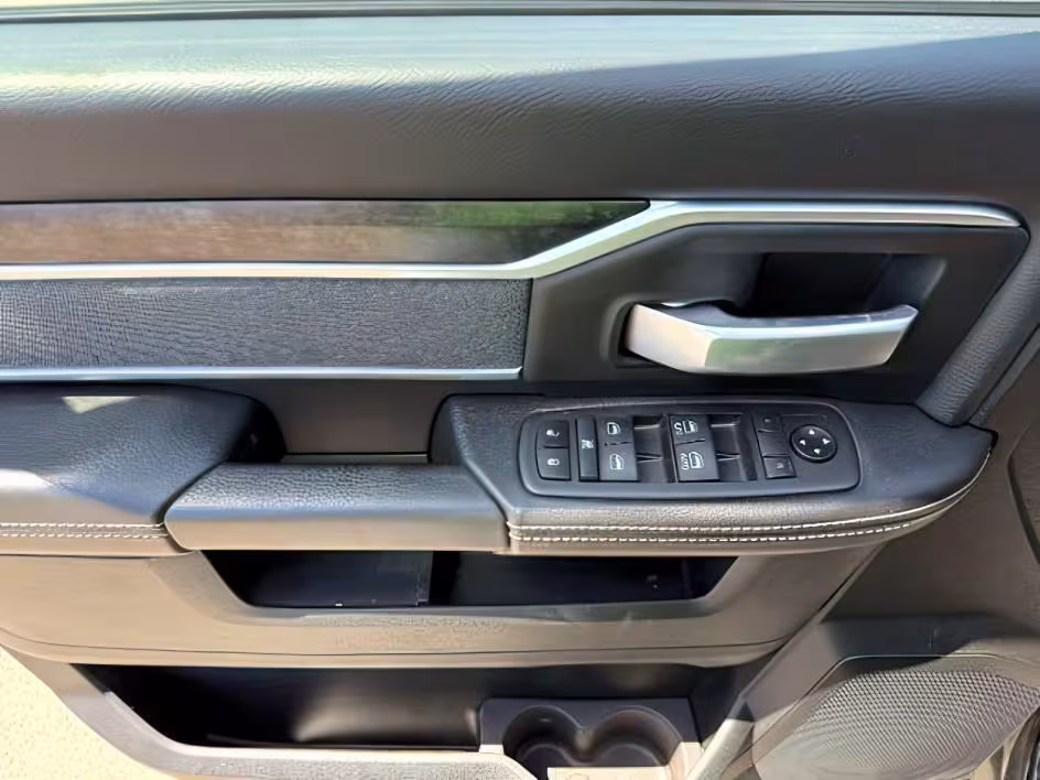 2022 Ram 2500 - 3C6UR5DL5NG111842 - Image #44