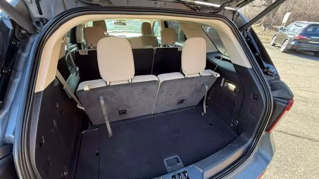 2023 Ford Explorer - 1FMSK8BB6PGA00694 - Image #21