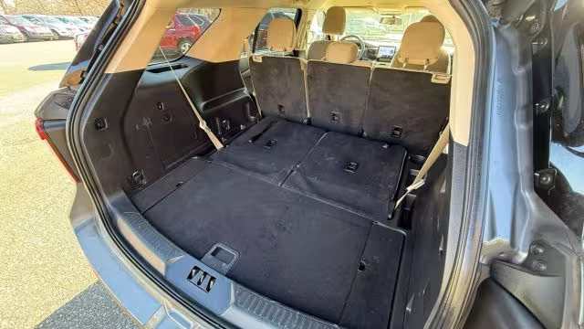 2023 Ford Explorer - 1FMSK8BB6PGA00694 - Image #22