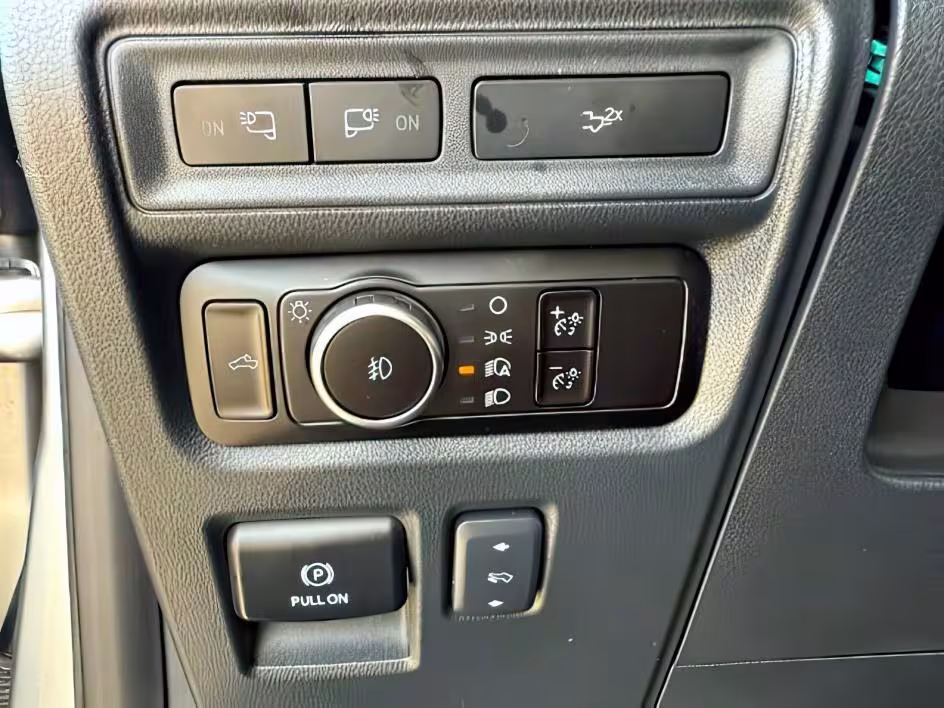 2023 Ford F-150 - 1FTFW1E88PFB06863 - Image #44