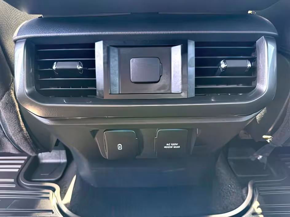 2023 Ford F-150 - 1FTFW1E88PFB06863 - Image #48