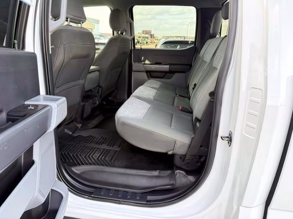 2023 Ford F-350 SD - 1FT8W3BN9PEC47199 - Image #22