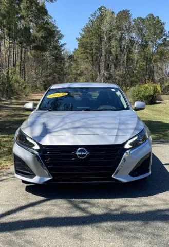 2023 Nissan Altima - 1N4BL4DV1PN305345 - Image #2
