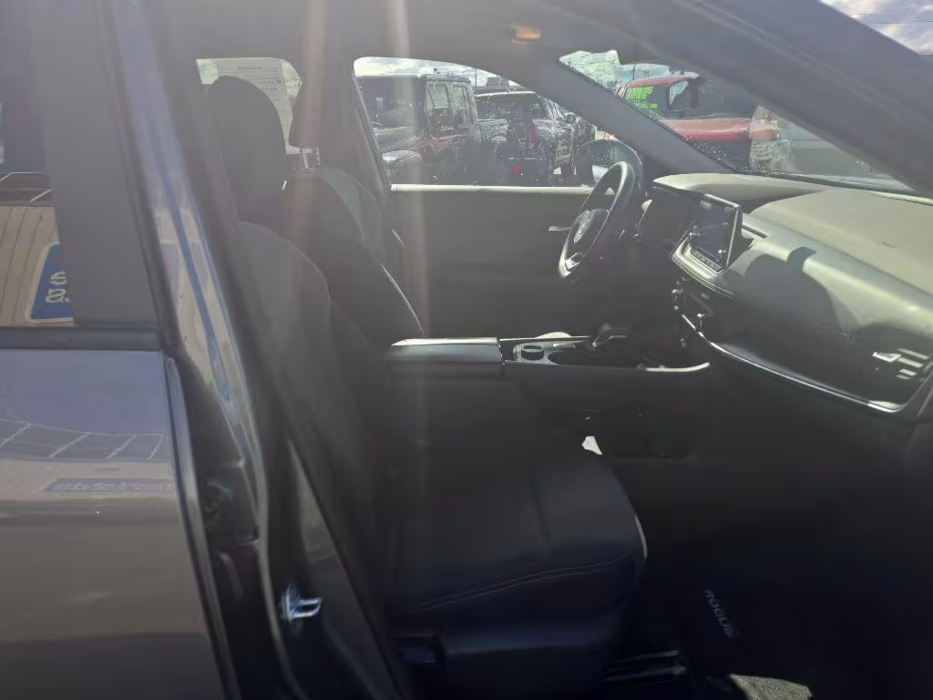 2023 Nissan Rogue - 5N1BT3BB0PC781588 - Image #1