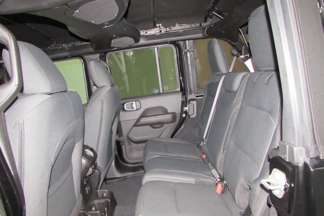 2024 Jeep Wrangler - 1C4PJXEG6RW275036 - Image #25