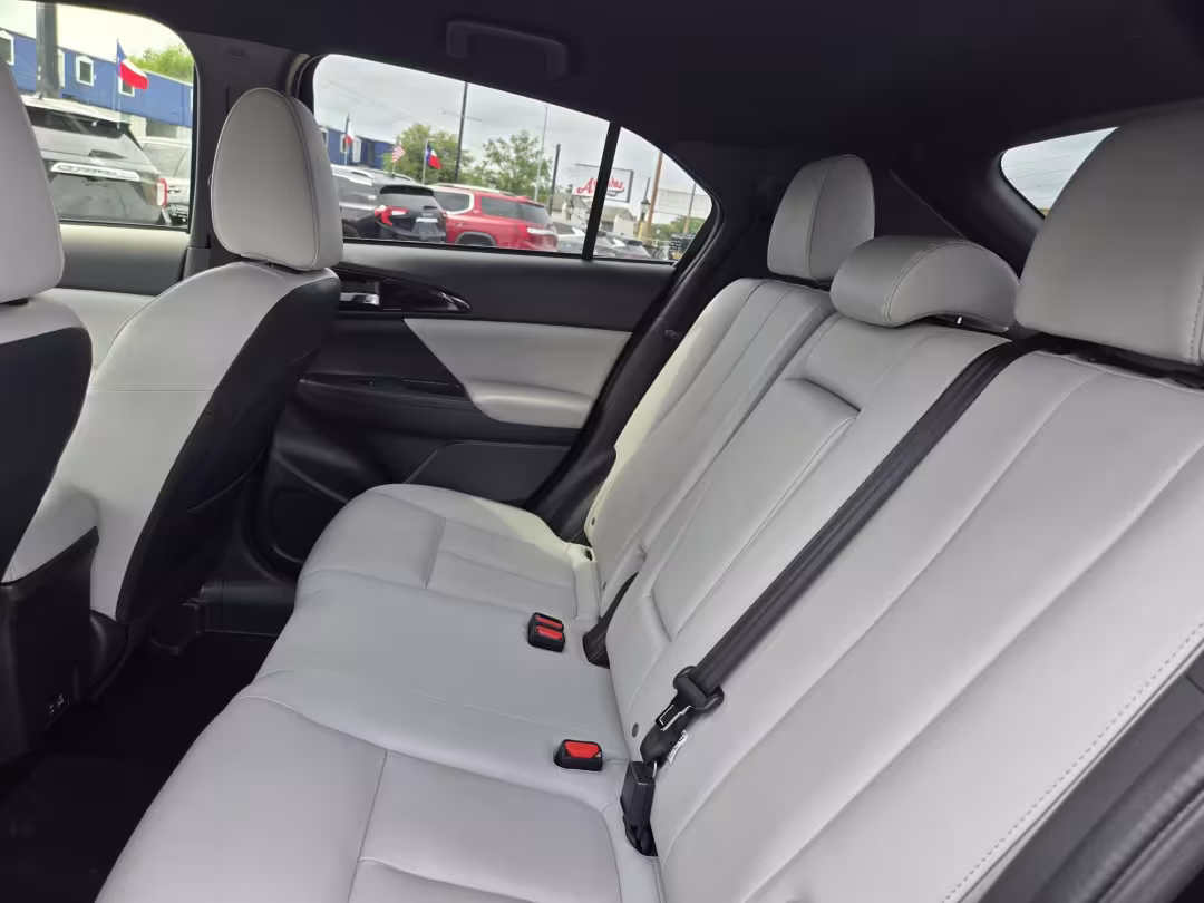 2024 Mitsubishi Eclipse Cross - JA4ATWAA9RZ077782 - Image #11