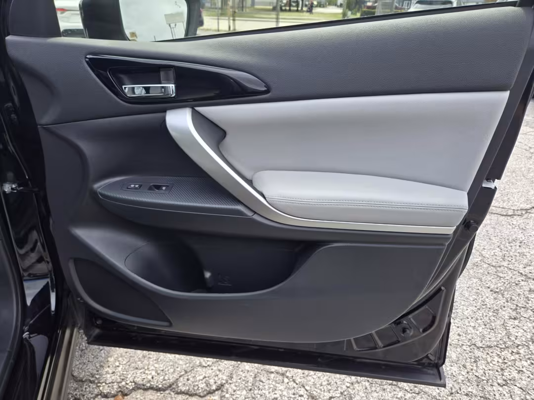 2024 Mitsubishi Eclipse Cross - JA4ATWAA9RZ077782 - Image #14