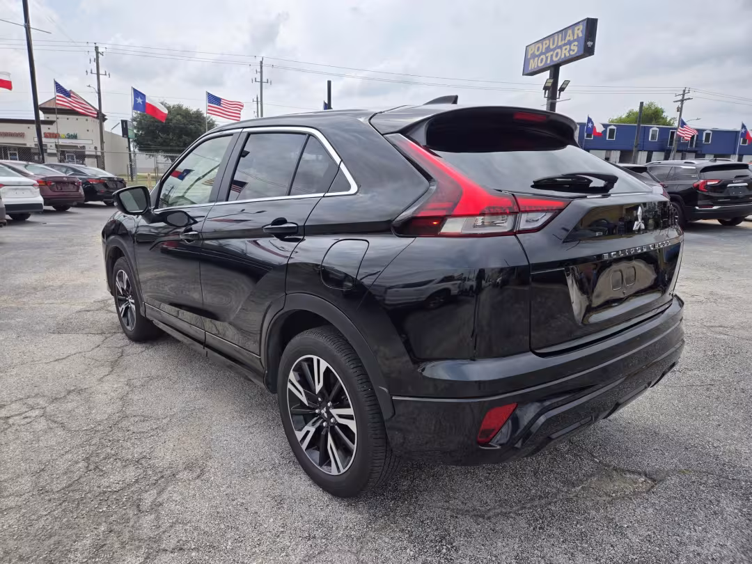 2024 Mitsubishi Eclipse Cross - JA4ATWAA9RZ077782 - Image #3