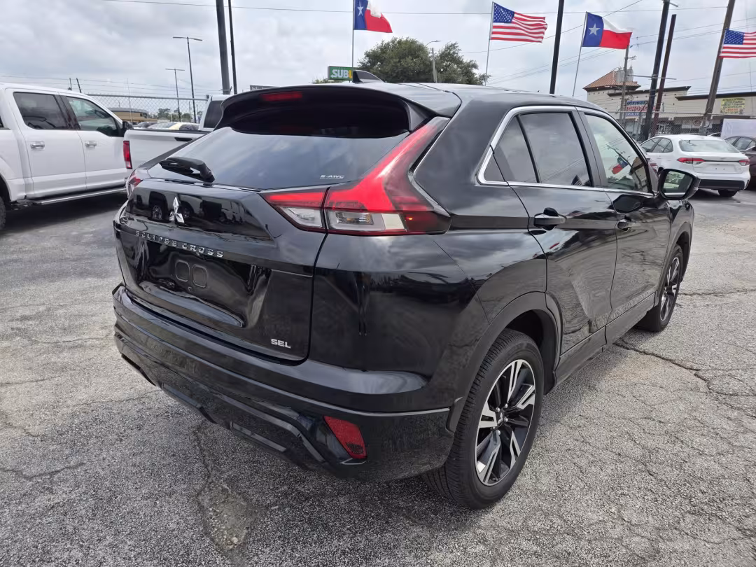 2024 Mitsubishi Eclipse Cross - JA4ATWAA9RZ077782 - Image #5