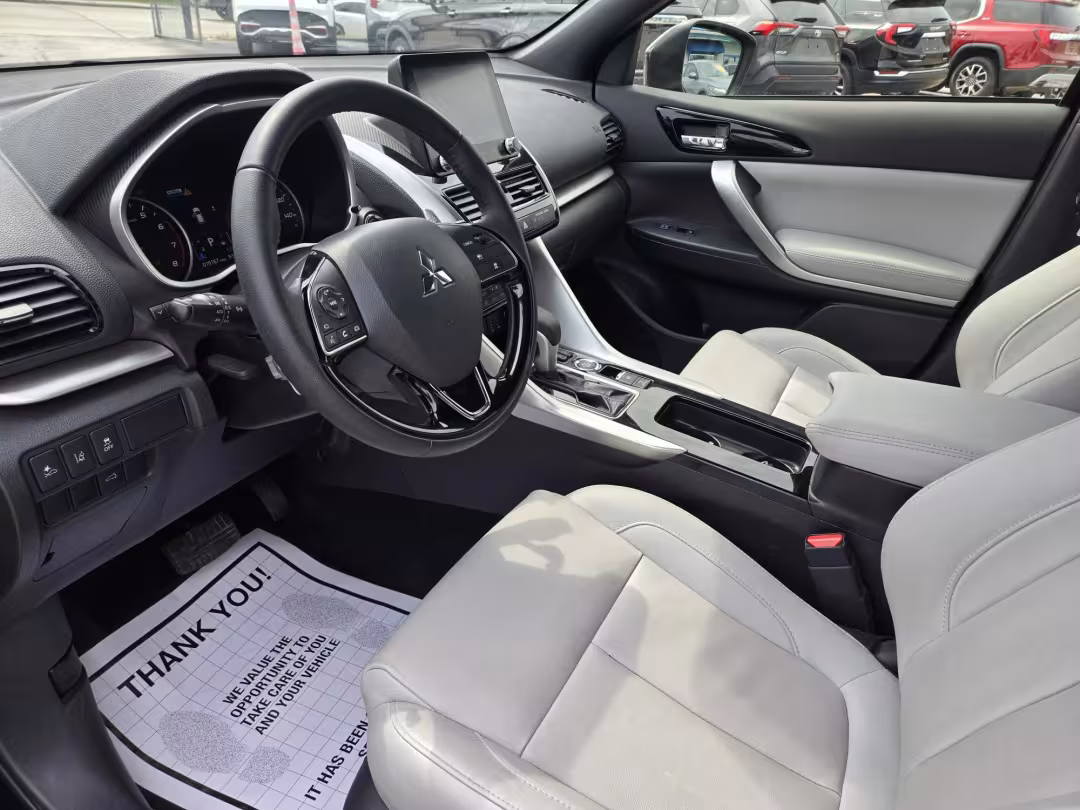 2024 Mitsubishi Eclipse Cross - JA4ATWAA9RZ077782 - Image #9