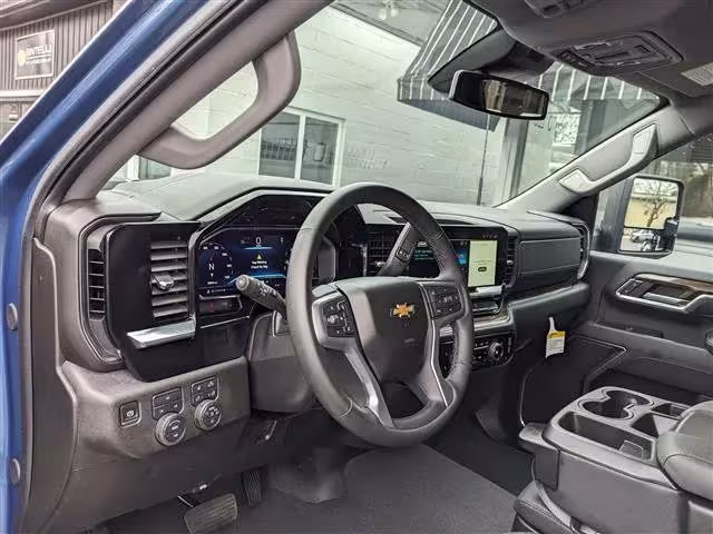 2025 Chevrolet Silverado 2500HD - 1GC4KNEY8SF147349 - Image #9
