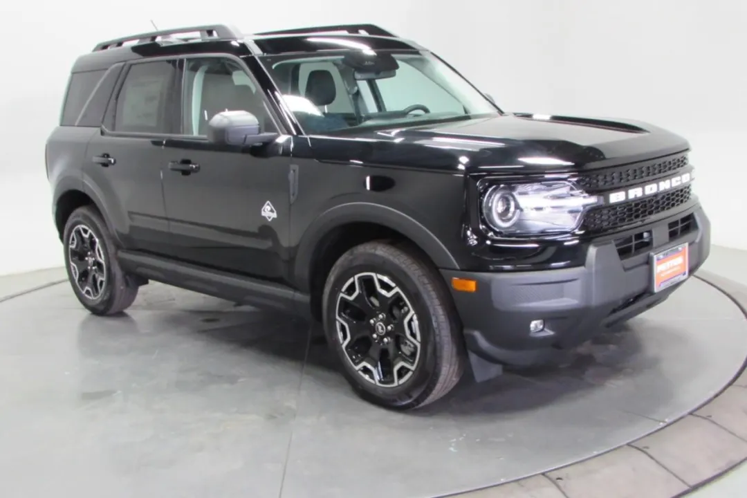 2025 Ford Bronco Sport - 3FMCR9CN3SRE69225 - Image #1