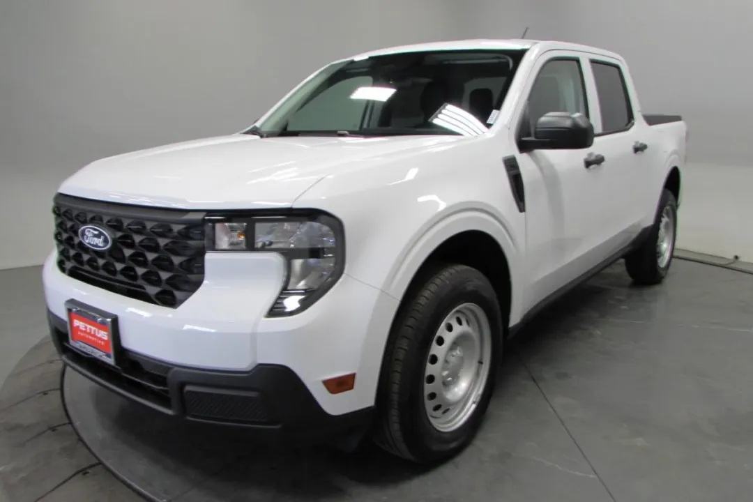 2025 Ford Maverick - 3FTTW8A31SRA50301 - Image #2