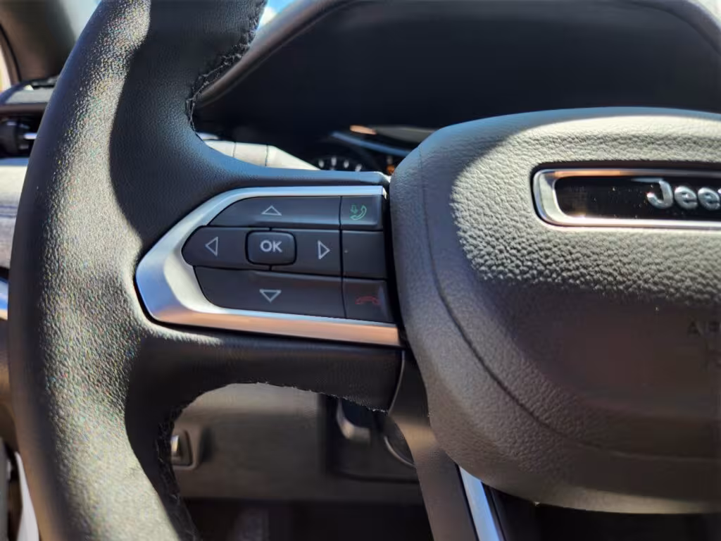 2025 Jeep Compass - 3C4NJDBNXST587848 - Image #16