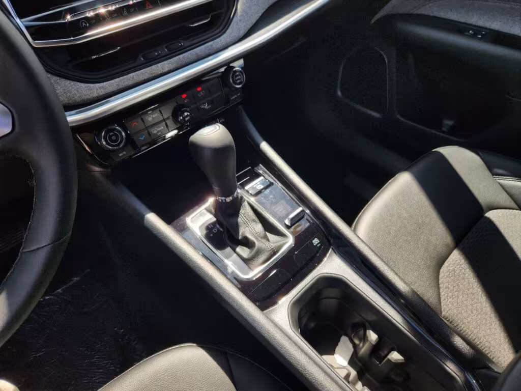 2025 Jeep Compass - 3C4NJDBNXST587848 - Image #21
