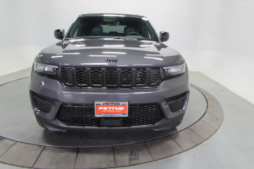 2025 Jeep Grand Cherokee - 1C4RJHAG0SC307765 - Image #1