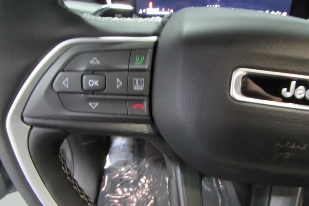 2025 Jeep Grand Cherokee - 1C4RJHAG0SC307765 - Image #15