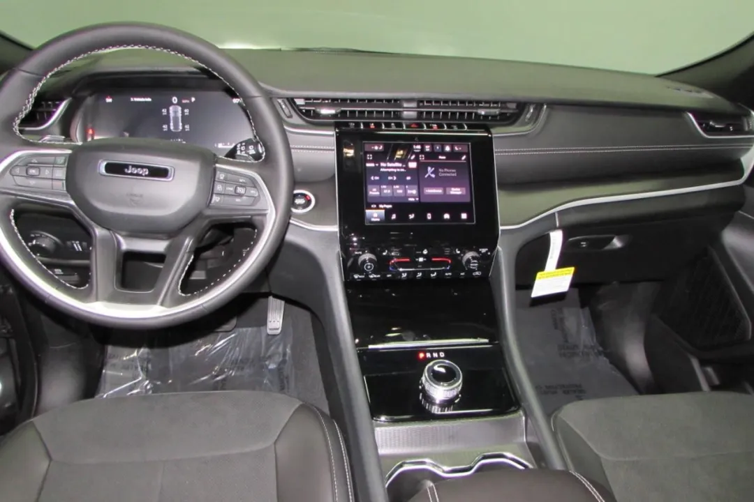 2025 Jeep Grand Cherokee - 1C4RJHAG0SC307765 - Image #21