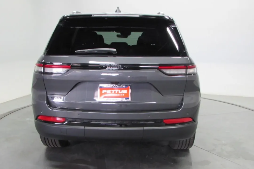 2025 Jeep Grand Cherokee - 1C4RJHAG0SC307765 - Image #6