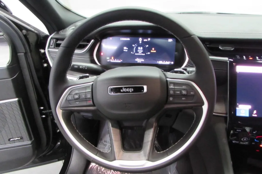 2025 Jeep Grand Cherokee L - 1C4RJKBG3S8657535 - Image #13