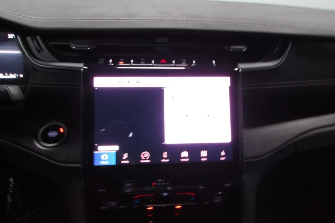 2025 Jeep Grand Cherokee L - 1C4RJKBG3S8657535 - Image #19