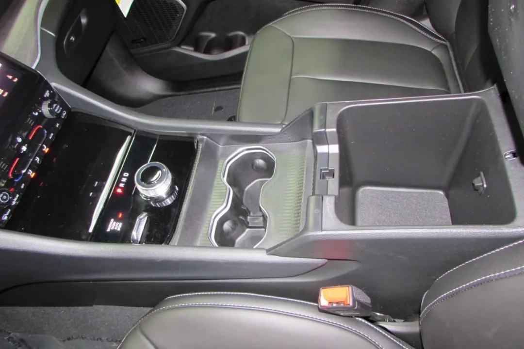 2025 Jeep Grand Cherokee L - 1C4RJKBG3S8657535 - Image #23