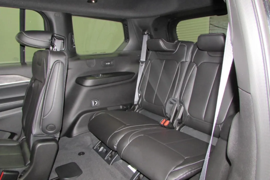 2025 Jeep Grand Cherokee L - 1C4RJKBG3S8657535 - Image #28