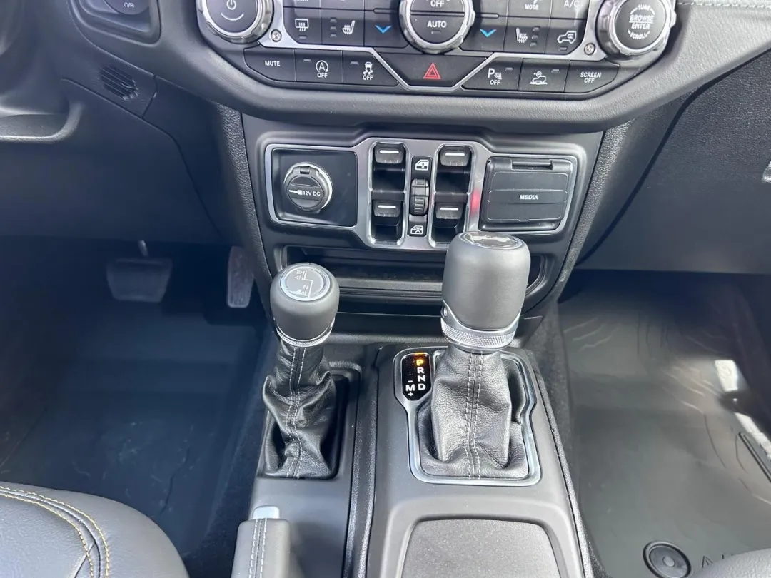 2025 Jeep Wrangler - 1C4PJXEG1SW603467 - Image #16