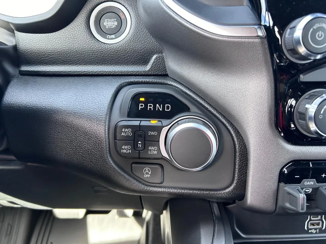 2025 Ram 1500 - 1C6SRFFPXSN610412 - Image #15