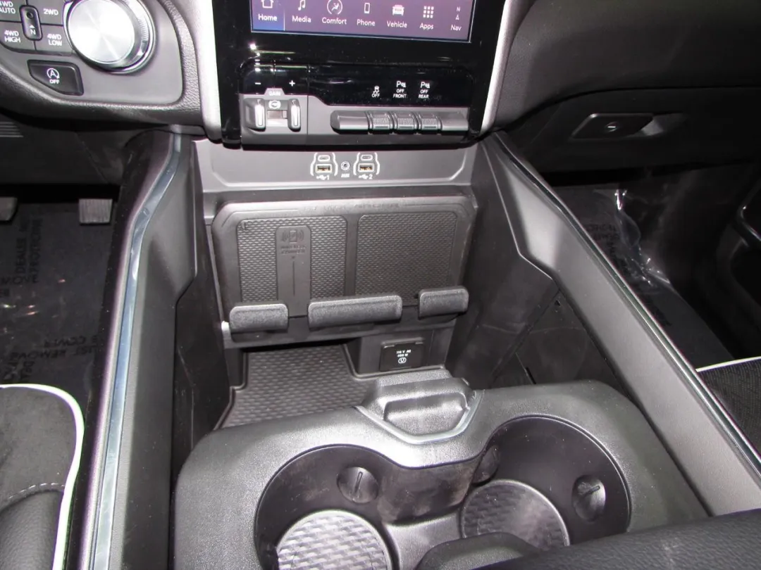 2025 Ram 1500 - 1C6SRFJP1SN582068 - Image #16