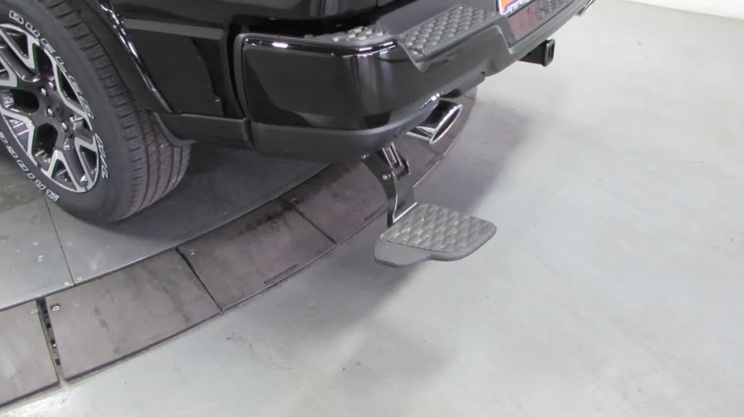 2025 Ram 1500 - 1C6SRFJP1SN582068 - Image #29