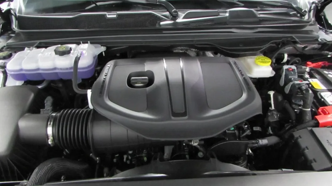 2025 Ram 1500 - 1C6SRFJP1SN582068 - Image #31